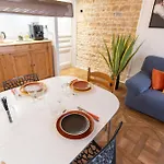 Le Revolutionnaire - Centre De Apartmán *
