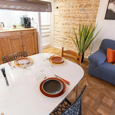Le Revolutionnaire - Centre De Apartamento *
